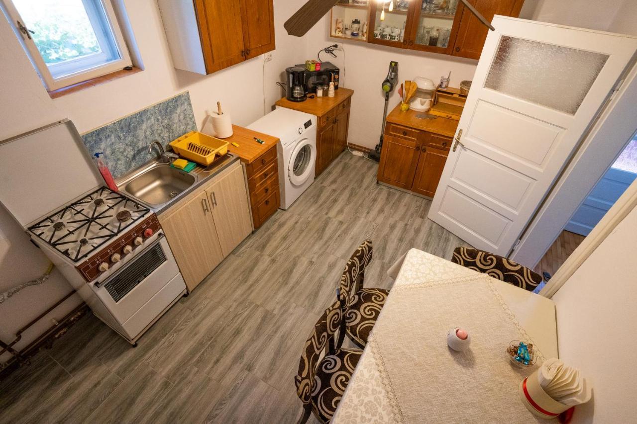 Doi Bujori Apartment Alba Iulia Exterior photo
