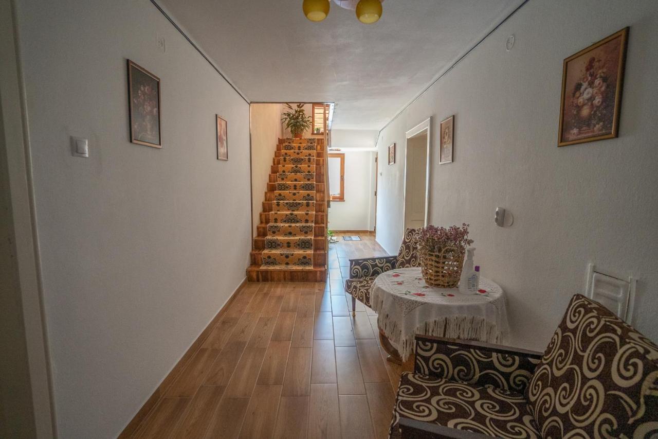 Doi Bujori Apartment Alba Iulia Exterior photo